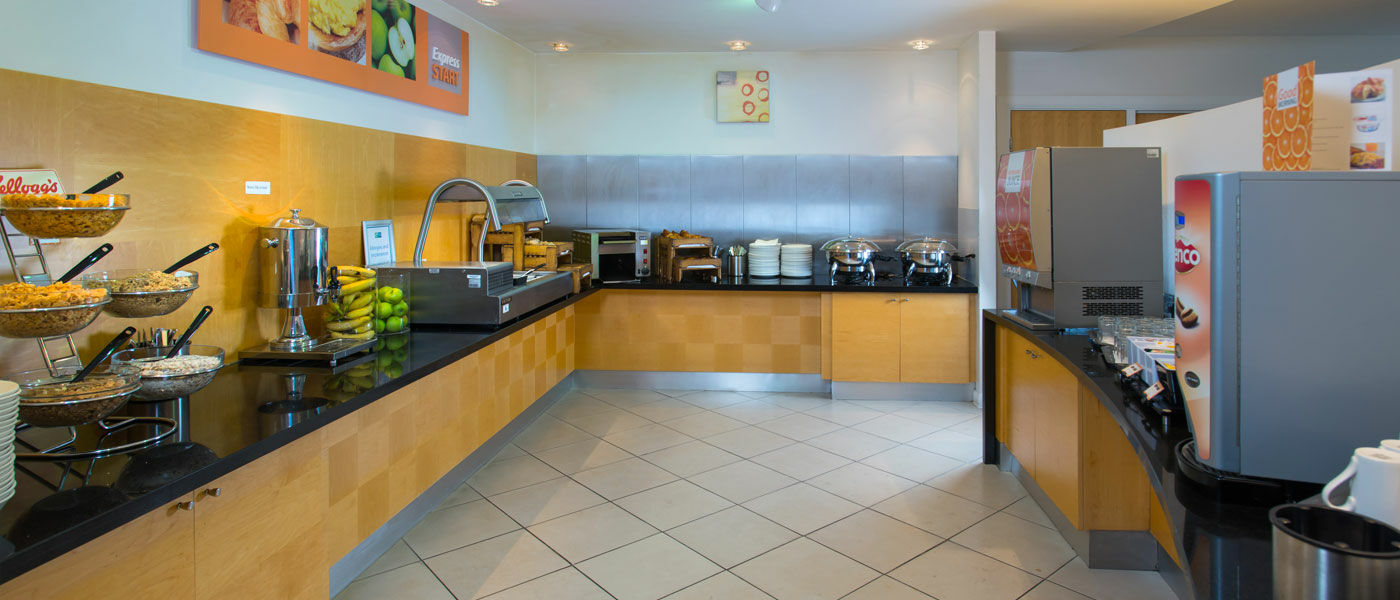 Holiday Inn Express Bedford By Ihg Екстер'єр фото